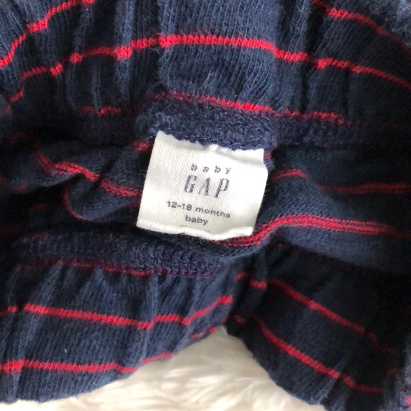 GAP Blue and red pull up shorts - Picture 2 of 4